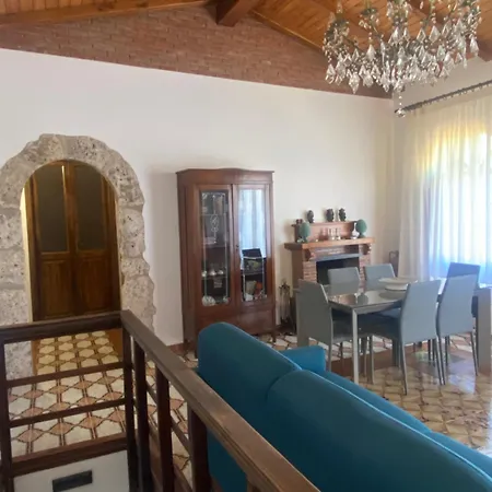 Superior Stone בית נופש *